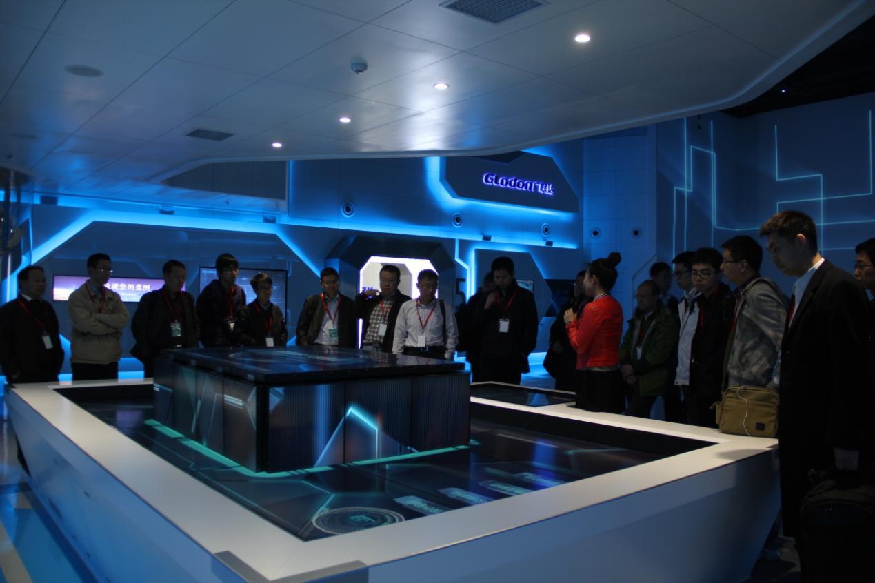 广州轨道交通公司莅临广联达参观指导