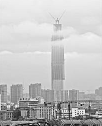 武汉中心将于本月封顶 获华中唯一LEED绿色建筑认证-BIM建筑网