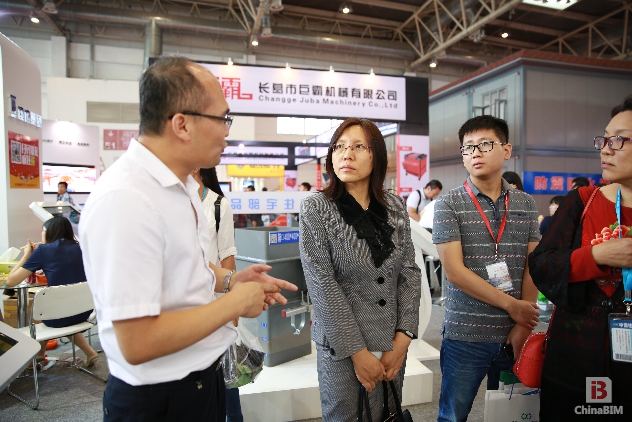 精彩瞬间:建谊集团亮相住博会备受瞩目 精彩瞬间:建谊集团亮相住博会备受瞩目