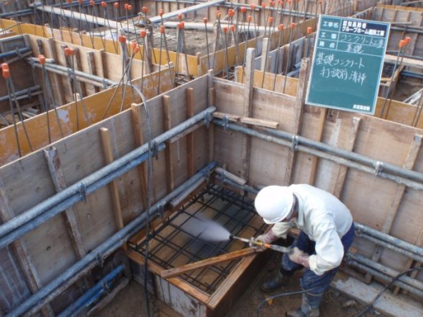 日本钢结构老人院建造全程 环境优美设施齐全