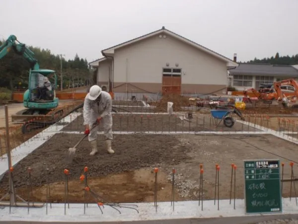 日本钢结构老人院建造全程 环境优美设施齐全