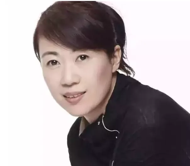 建筑女神，美得不像实力派！