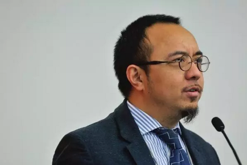 “王石和王石的万科“面对“野蛮人的冲击”何去何从？