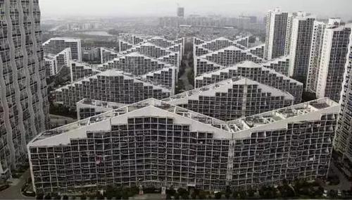 中国十大丑陋建筑,哪些上榜了? BIM视界 第6张-BIM建筑网 中国十大丑陋建筑,哪些上榜了? BIM视界 第6张