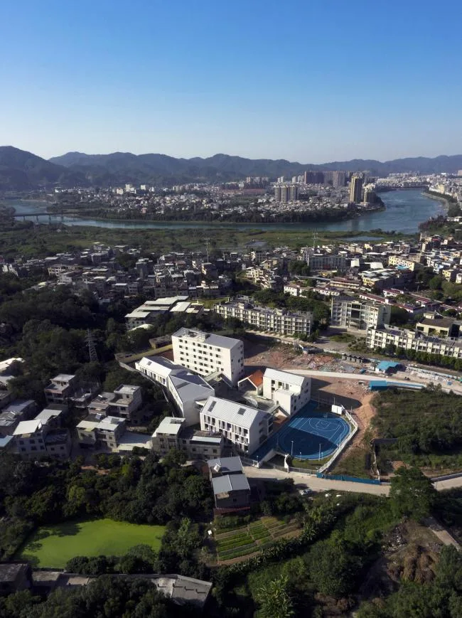 BIM建筑|村中的游乐场——广东省河源市特别教导黉舍
