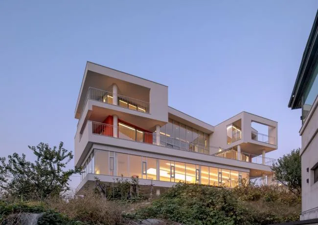 BIM建筑|交织扭合的不仅是建筑与体量，还有曩昔的时间和现在 / DIDI建筑工作室