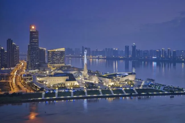 BIM建筑|长沙滨江文化园（长沙三馆一厅）/ 华南理工年夜学建筑设计研讨院陶郅工作室