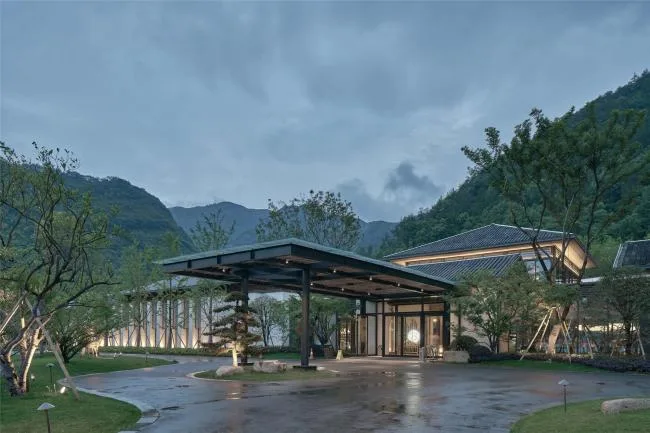 BIM建筑|杭州富春开元芳草地村落酒店 / 中国美术学院景致建筑设计研讨总院
