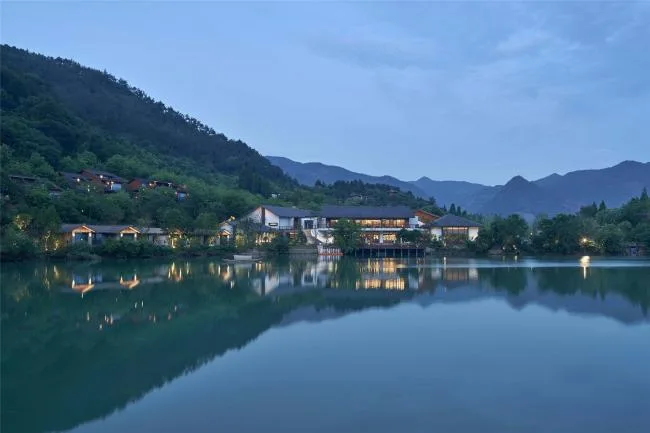 BIM建筑|杭州富春开元芳草地村落酒店 / 中国美术学院景致建筑设计研讨总院