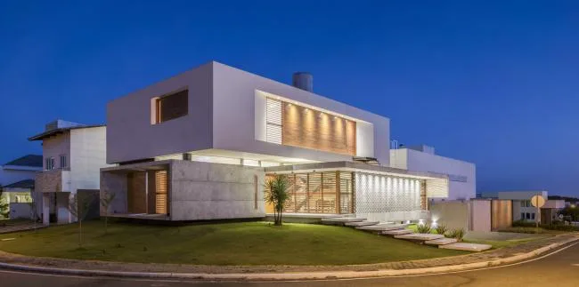 BIM建筑|沉寂优雅的巴西室第/Martins Lucena Arquitetos