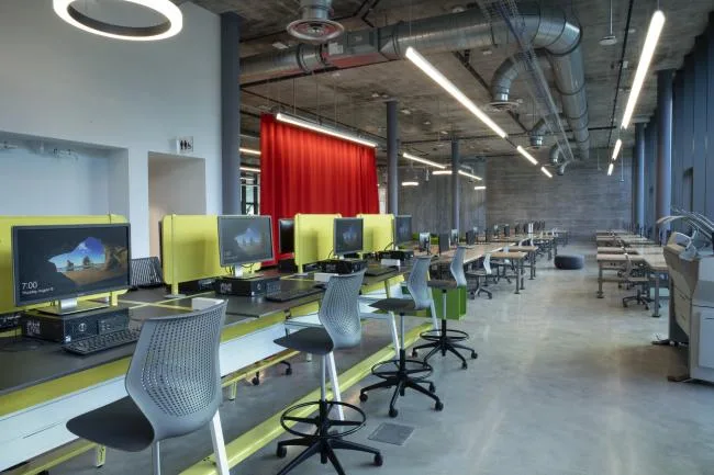 BIM建筑|仿佛在炎阳中慢慢熔化：迈阿密年夜学建筑学院