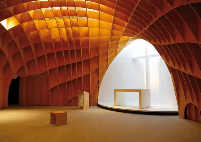 BIM建筑|几何象形般的三围体块：西格兰白色村落教堂/schneider+schumacher