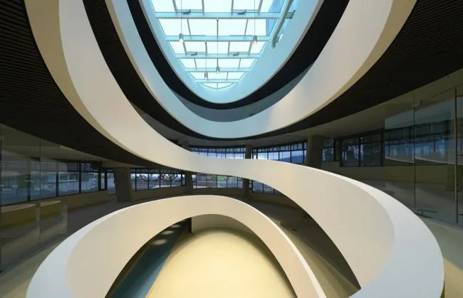 BIM建筑|优雅内敛，现代前锋螺旋发展的瑞士办公楼