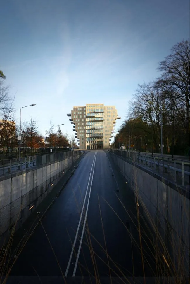 BIM建筑|垂直悬挑的“漂亮景致”：荷兰Belvedere 年夜楼 / René van Zuuk Architects