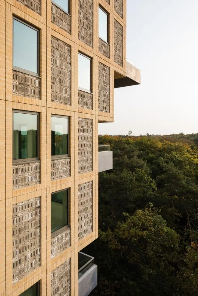 BIM建筑|垂直悬挑的“漂亮景致”：荷兰Belvedere 年夜楼 / René van Zuuk Architects
