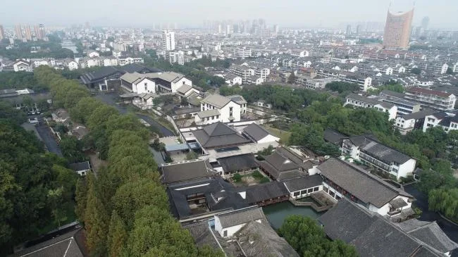 BIM建筑|白墙黒瓦，古典重现！绍兴饭馆改扩建晋升工程 / 浙江年夜学建筑设计研讨院