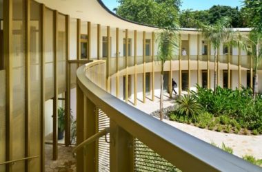 BIM建筑|带有热带建筑记忆的法国驻海地年夜使馆 / Explorations Architecture-BIM建筑网