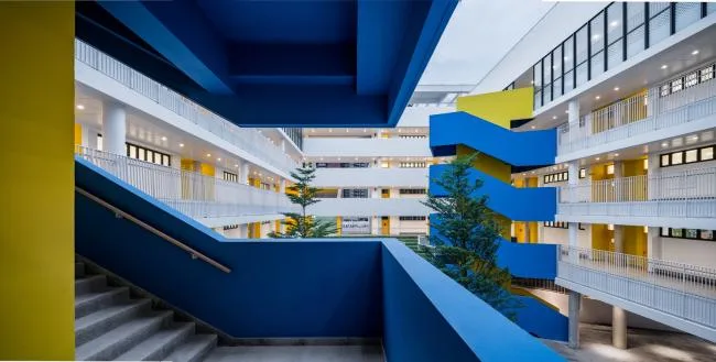 BIM建筑|嵌套的多彩盒子：华中师范年夜学从属龙园黉舍 / 筑博设计-结合公设 + H DESIGN