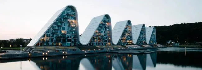 BIM建筑|港湾上翻腾而起的白色浪花：丹麦“年夜海浪”公寓