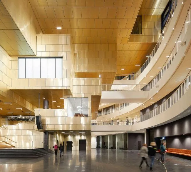 BIM建筑|小镇水晶市政厅 / Henning Larsen