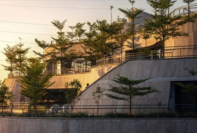 BIM建筑|仿若身处绿色稻田办公，科技彰显天然气力的泰坦办公中间