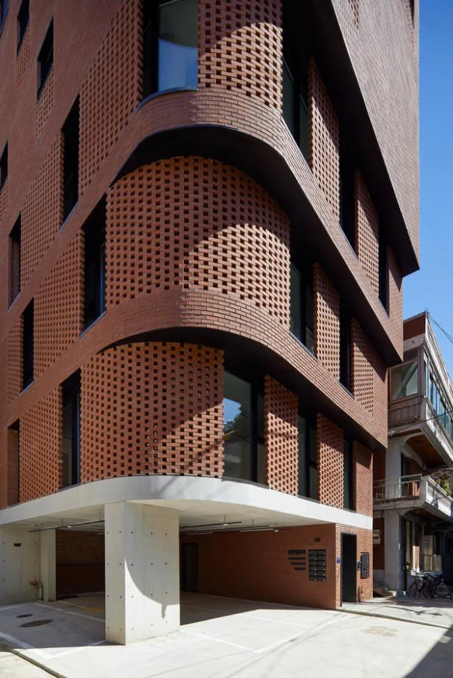 BIM建筑|用红砖砌造的宏大漏斗：3/1室第