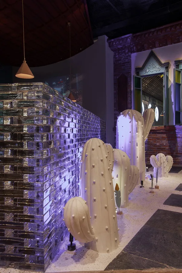 BIM建筑|年夜漠里的新城：塔哈尔·迷迭巷餐厅，上海／杭州卧野空间设计