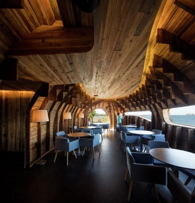 BIM建筑|海岛餐厅酒店——岩石，酒桶和鲸鱼拟态的想象力融会之作