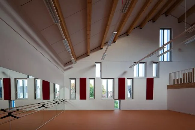 BIM建筑|将巨匠经典的音符涂抹颜色，复刻在立面上——音乐与建筑的融会之作