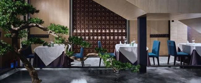 BIM建筑|吴为：贸易餐饮的戏剧化与典礼感——祥云小镇唐廊烤鸭店