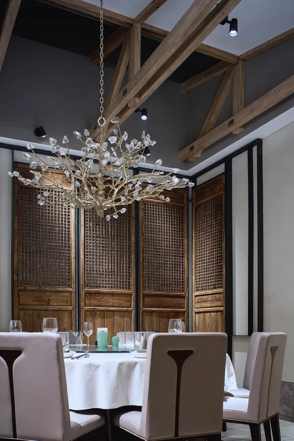 BIM建筑|吴为：贸易餐饮的戏剧化与典礼感——祥云小镇唐廊烤鸭店