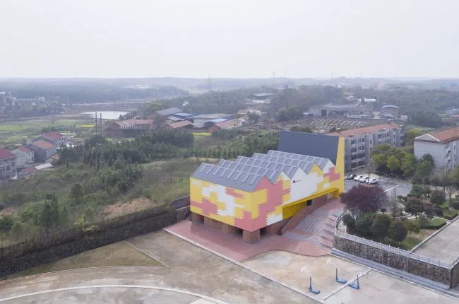 BIM建筑|岳阳县第三中学风雨操场兼陈述厅 / SUP素朴建筑工作室