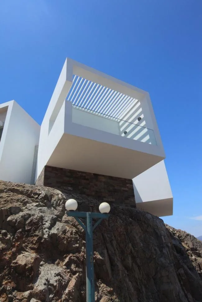BIM建筑|交织纵横，自由伸展尽情发展的秘鲁海滩室第