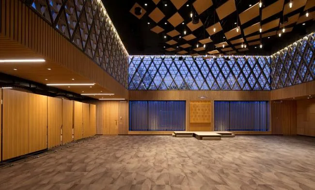BIM建筑|NBI社区里犹太教堂和社区中间聚集体 / Nicolas Loi