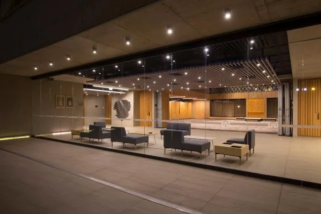 BIM建筑|NBI社区里犹太教堂和社区中间聚集体 / Nicolas Loi