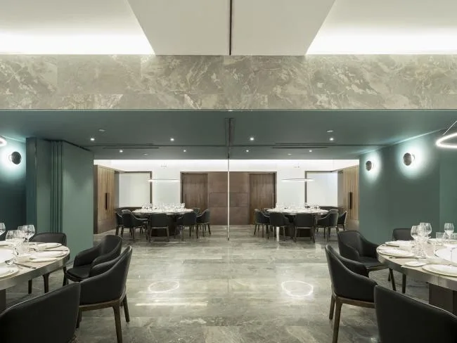 BIM建筑|上海陆家嘴荣庐餐厅 / 间筑设计