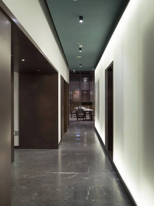 BIM建筑|上海陆家嘴荣庐餐厅 / 间筑设计
