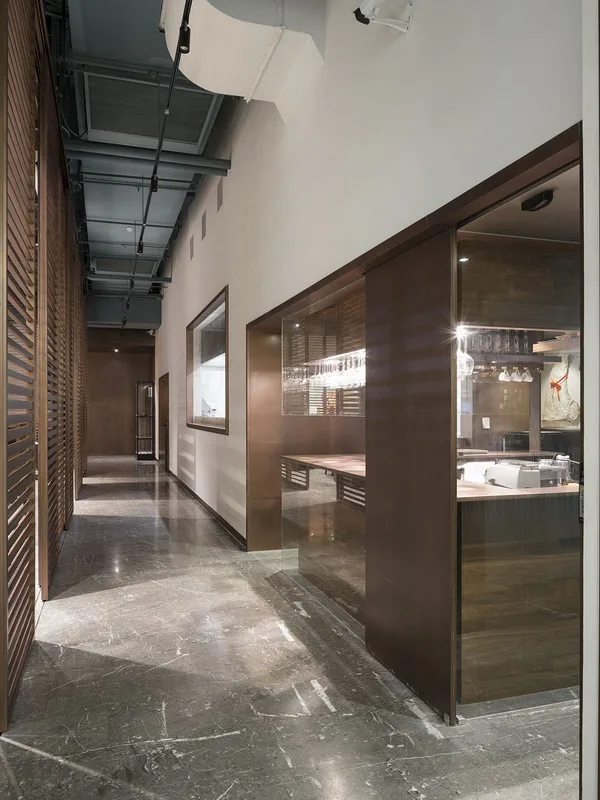 BIM建筑|上海陆家嘴荣庐餐厅 / 间筑设计