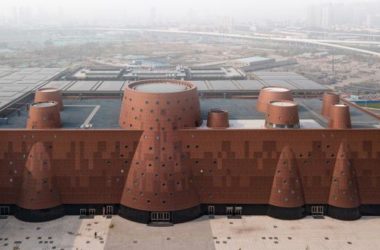 BIM建筑|新作！浇铸在年夜地之上的巨型圆椎古铜城堡——天津滨海城市博物馆-BIM建筑网