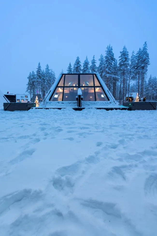 BIM建筑|纵享皑皑白雪与极光星空：芬兰度假板屋酒店