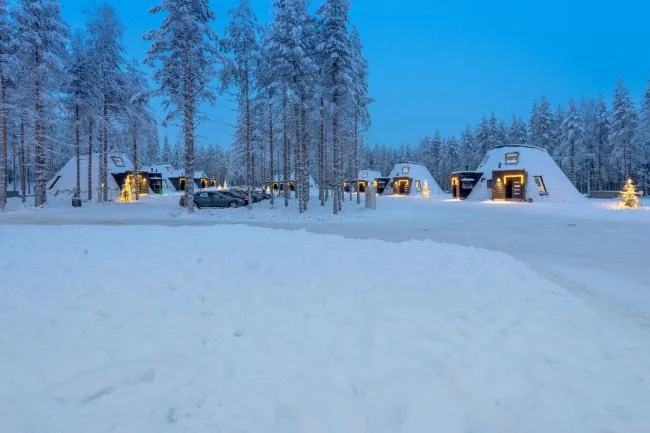 BIM建筑|纵享皑皑白雪与极光星空：芬兰度假板屋酒店