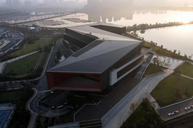 BIM建筑|腾讯武汉研发中间 / 栖城设计