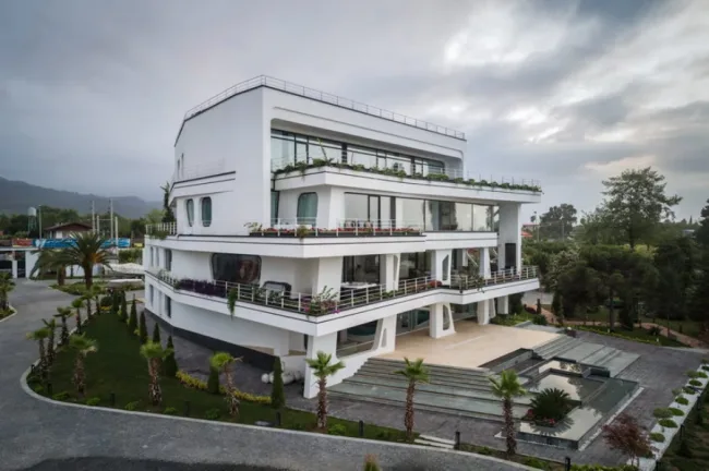 BIM建筑|重现树木天然形态与情况动感的伊朗迪达尔别墅