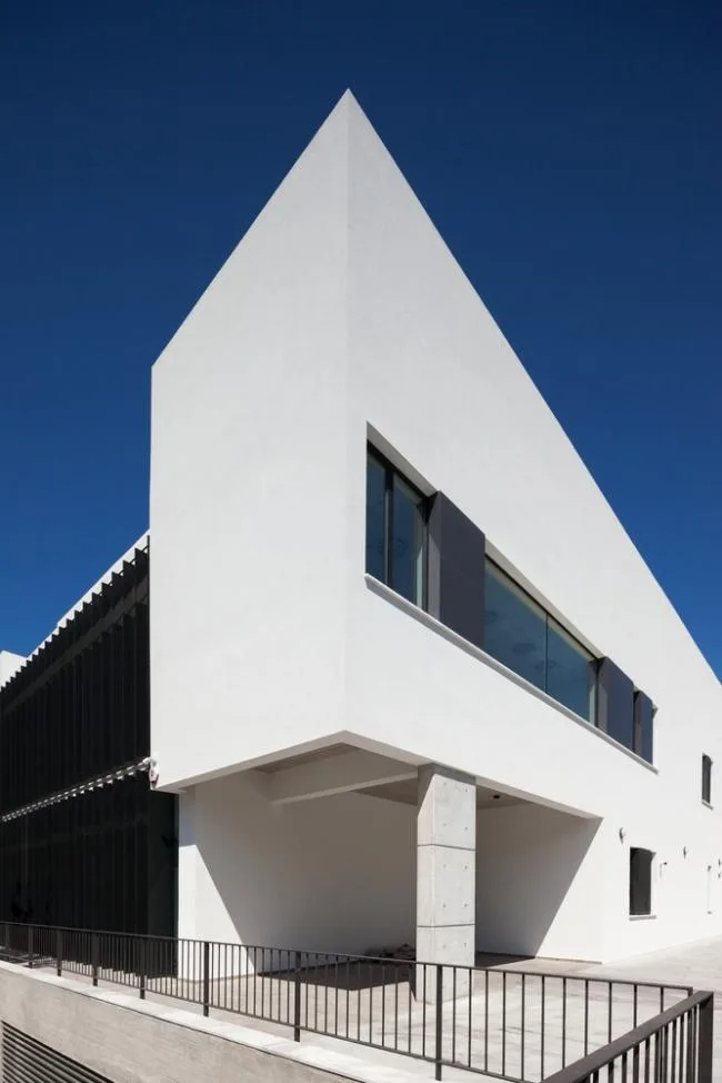 BIM建筑|帕福斯处所法院/ Varda Studio