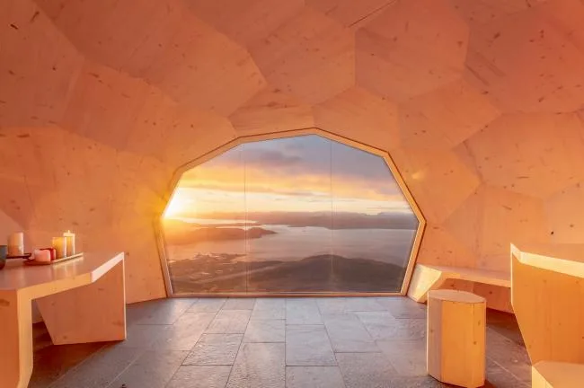 BIM建筑|徒步旅人的明灯，北极光之下的岩石小屋/SPINN Arkitekter