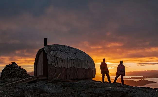 BIM建筑|徒步旅人的明灯，北极光之下的岩石小屋/SPINN Arkitekter