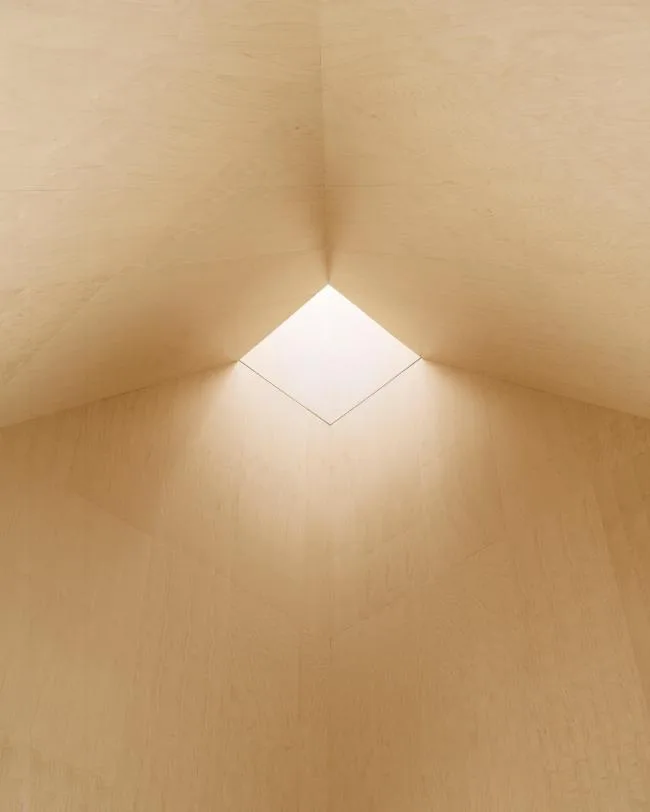 BIM建筑|耐久弥新，随时光沉淀幻化外表的挪威松木教堂