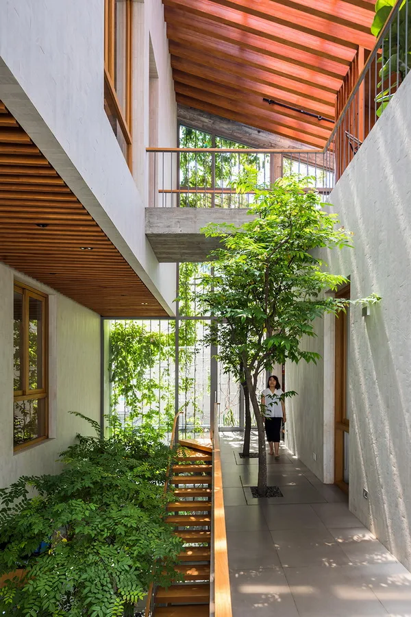 BIM建筑|像植物一样光合感化——盛满阳光与绿意的越南公园室第