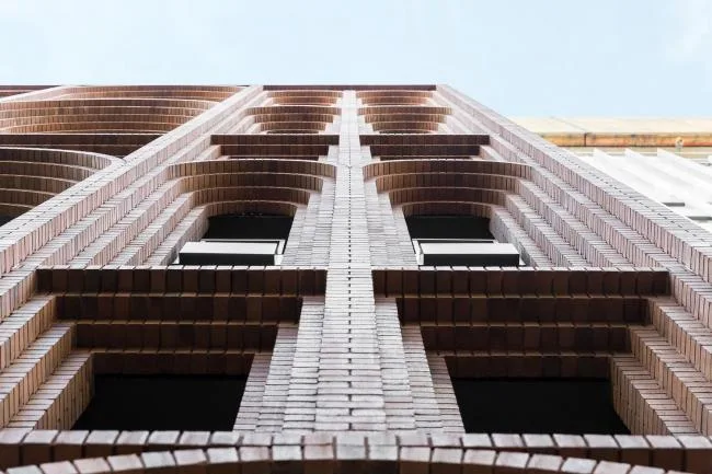 BIM建筑|弧形高层公寓 / 高田浩一建筑事务所