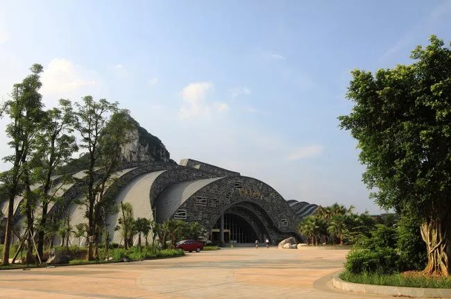 BIM建筑|柳州奇石展览馆丨天津年夜学建筑计划设计研讨总院，张华传授工作室